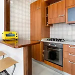 Hostdomus - Oasi Free Garage Pietra Ligure