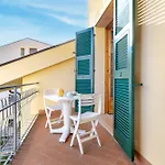 Hostdomus - Oasi Free Garage Apartamento Pietra Ligure