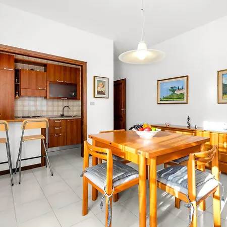Hostdomus - Oasi Free Garage Apartment