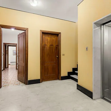 Hostdomus - Oasi Free Garage Apartman *