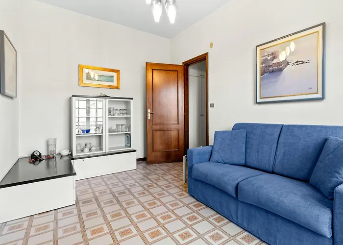 Hostdomus - Oasi Free Garage Pietra Ligure